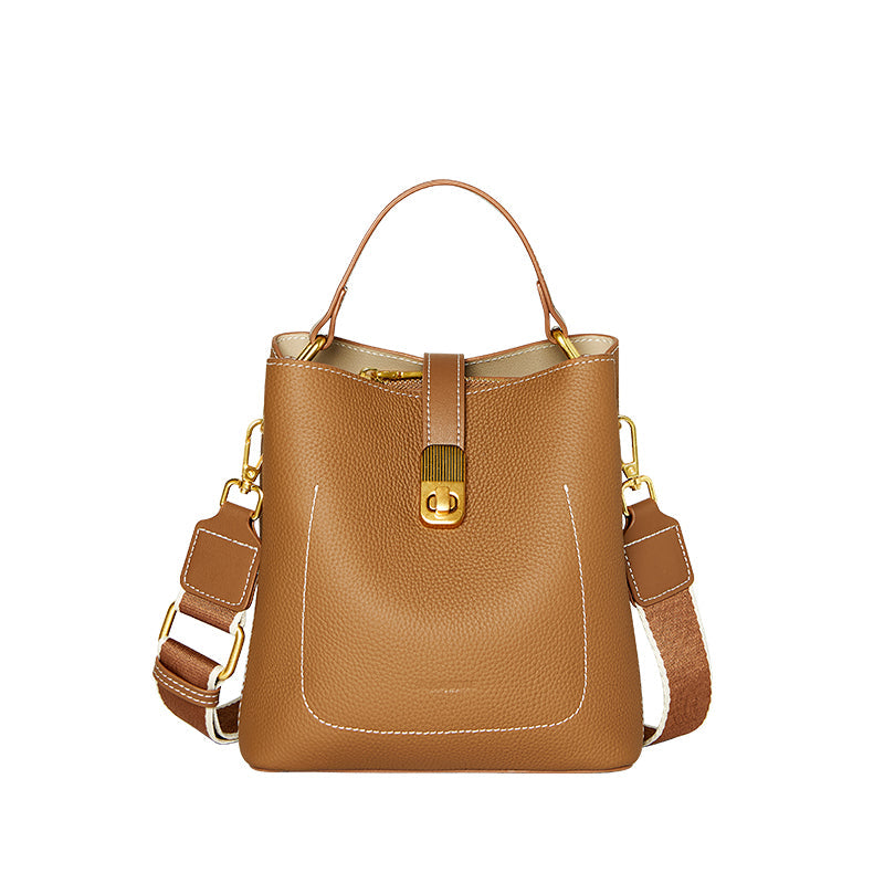 Elegant Multi-Seasonal Shoulder Bag-5