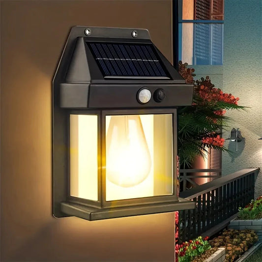 Solar-Fassadenlampe